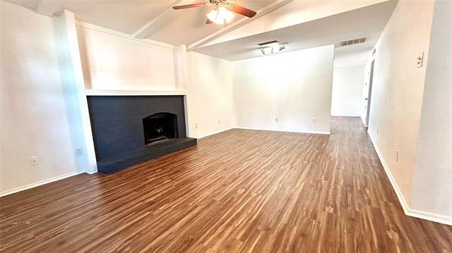 Building Photo - 1303 Shady Hollow