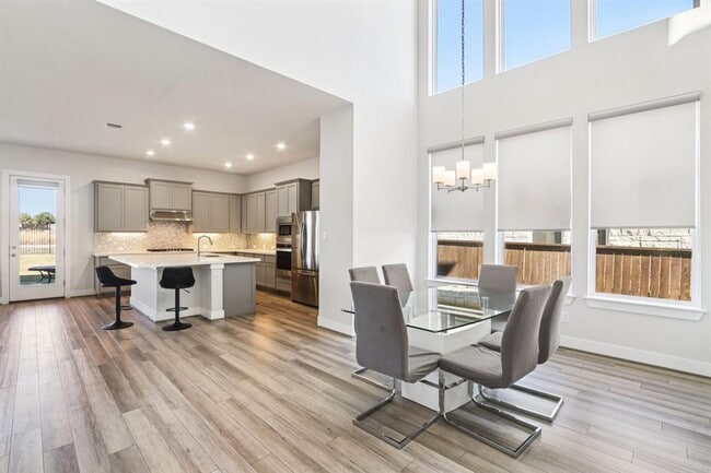 Building Photo - 4608 Pleasant Pl