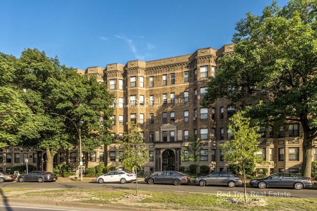 Building Photo - 1160 Commonwealth Ave