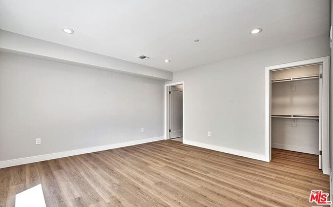 Building Photo - 4507 Lomita St