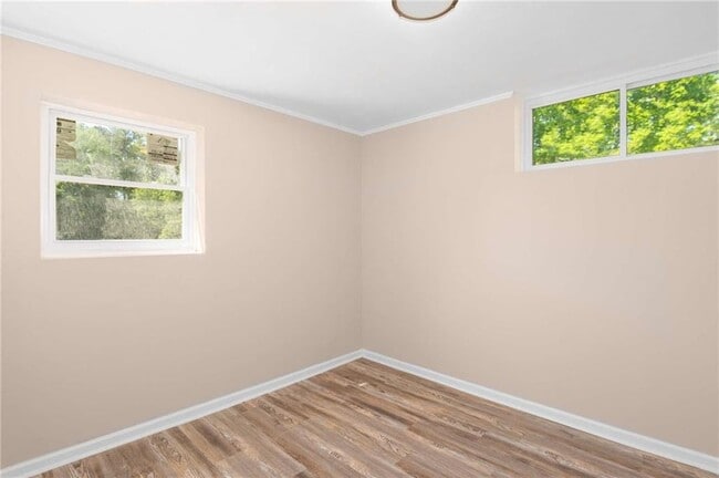 Building Photo - 3646 Rock Springs Dr