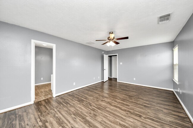 Building Photo - 19215 Terra Forest Ct