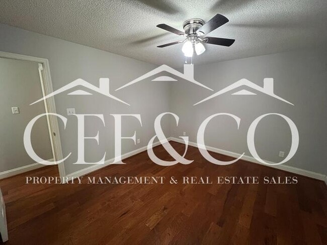 Building Photo - 5359 Parris Bridge Rd