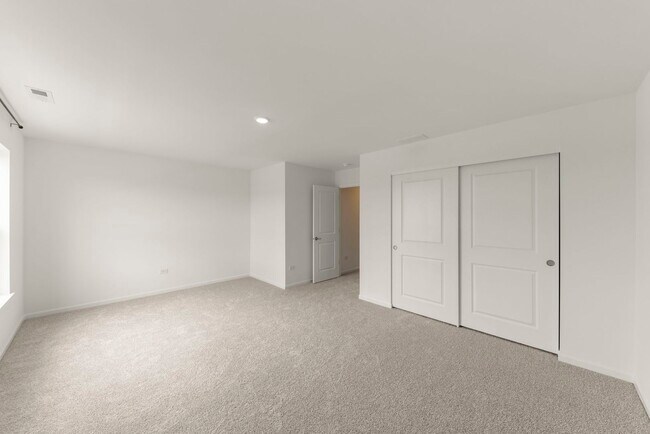 Building Photo - 25734 W Wakefield Dr