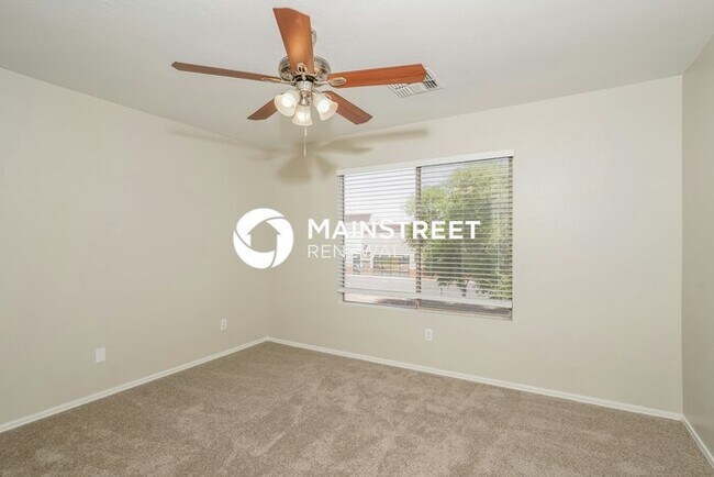 Building Photo - 3 Bedroom Pet-Friendly Home in Avondale, AZ with Main Street Renewal