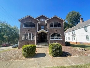 Building Photo - CHARMING 2 BEDROOM APT NEAR THE LOVELY MARYVILLE COLLEGE CAMPUS!!