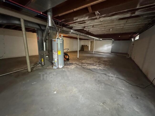 Building Photo - 11930 N Ranch Dr