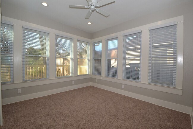 Building Photo - 7602 Blessing Ave