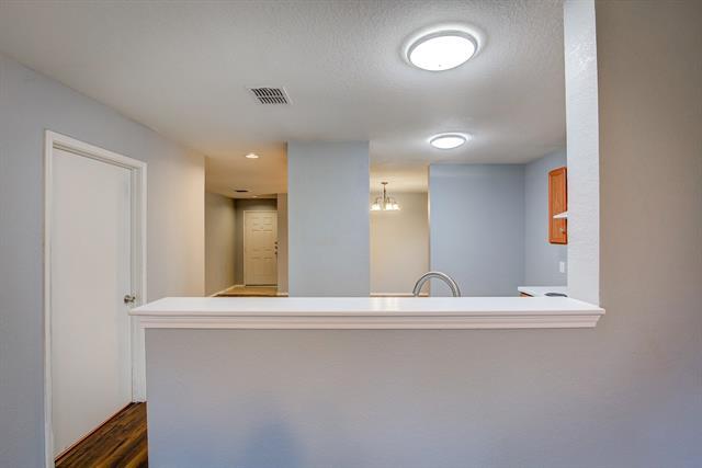 Building Photo - 705 Poncho Ln