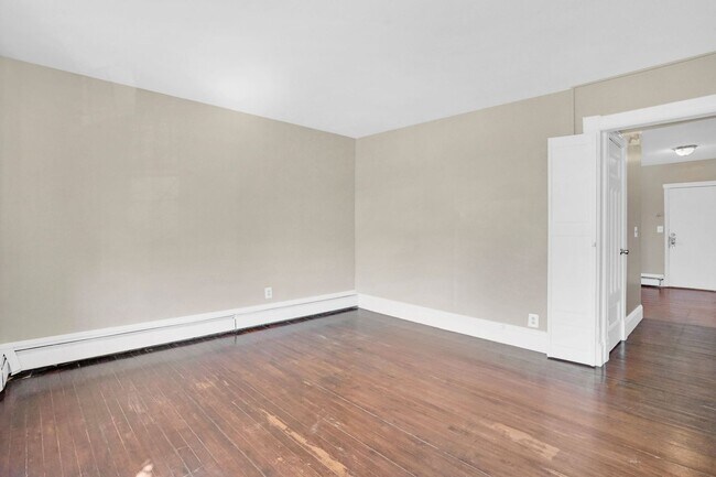 Building Photo - 3 Sumner Ave