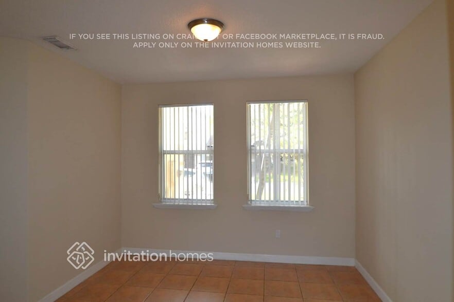 Building Photo - 11043 NW 48th Ln
