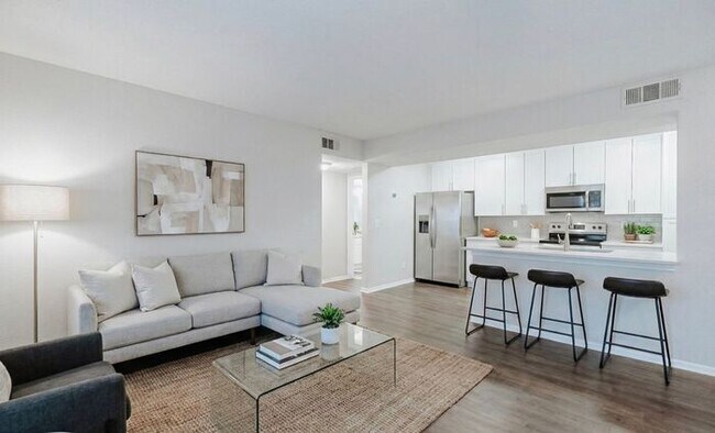 Building Photo - Luxurious 1-Bedroom Apartment in Atlanta’s Upper Westside | In-Home Washer & Dryer