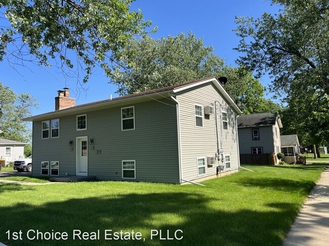 Building Photo - 2 br, 1 bath House - 420 West