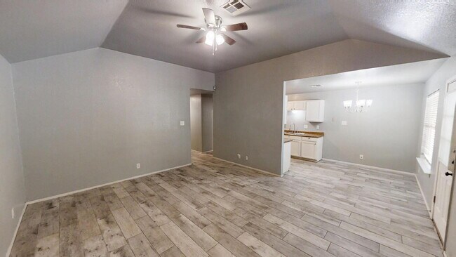 Building Photo - Welcome to your next home!