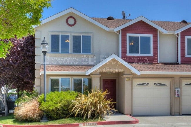 Building Photo - 2836 Grove Way