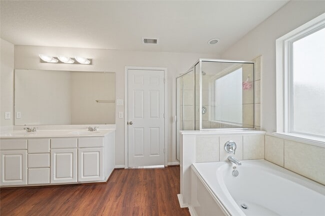 Building Photo - 19011 Taverns Corner Ct