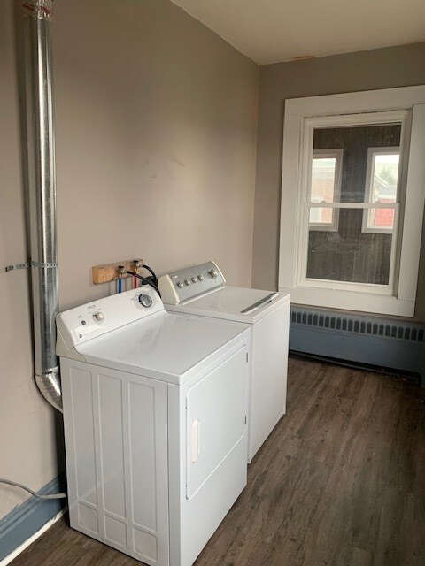 Building Photo - 150 S East St