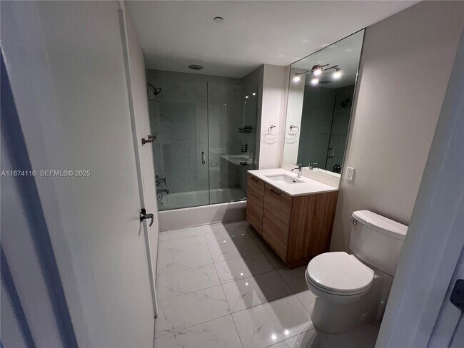 Building Photo - 16385 Biscayne Blvd