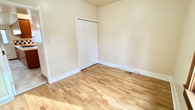 Building Photo - Character-Rich 1912 Home in North Portland – Spacious 2 Bed / 1 Bath