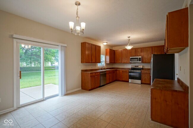 Building Photo - 14170 Royalwood Dr