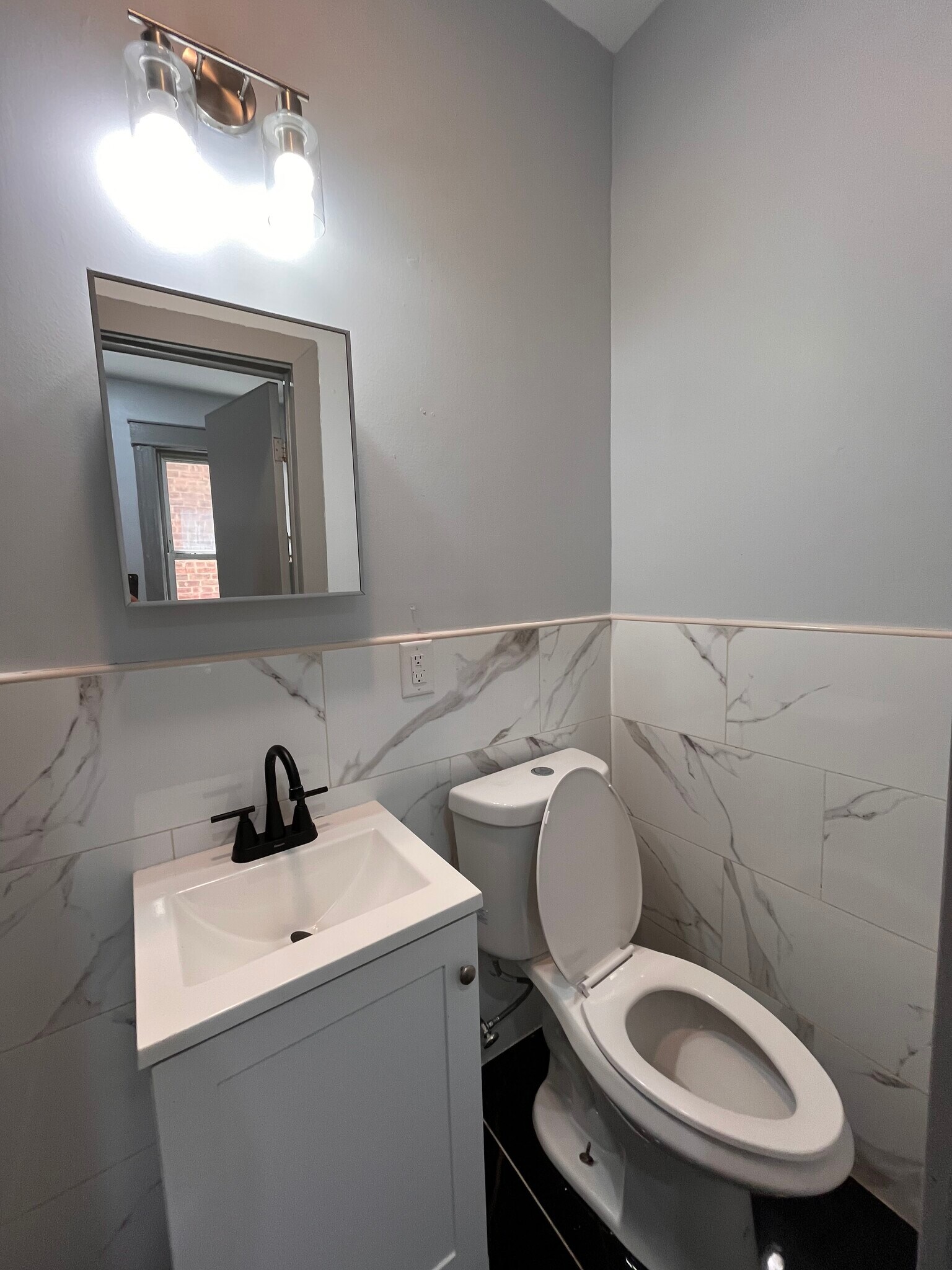 Building Photo - 156 Wegman Pky
