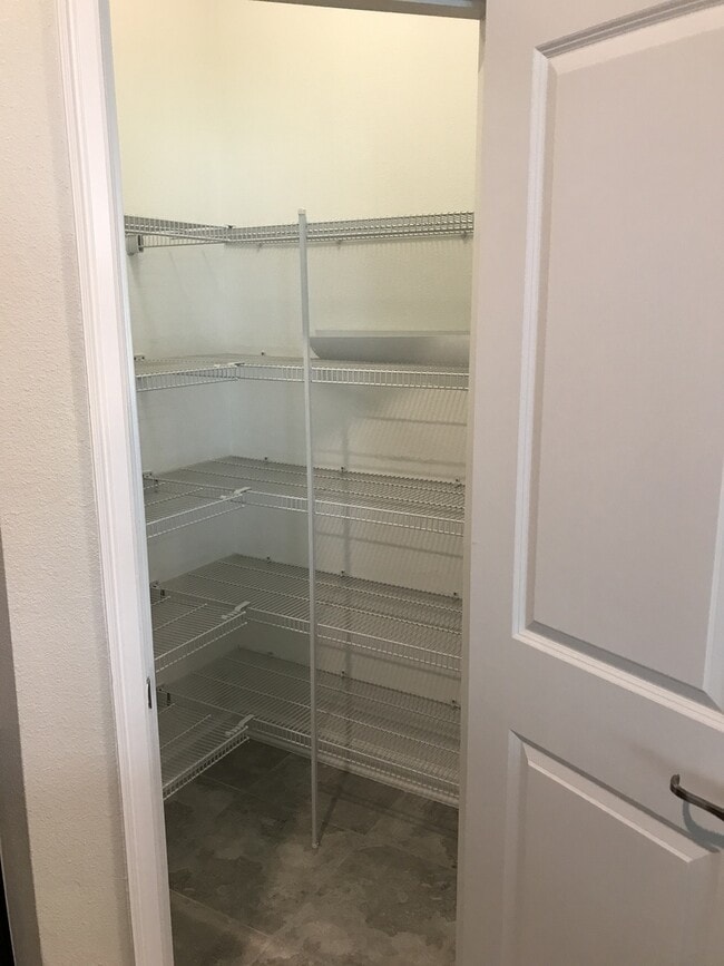 Building Photo - 5/3 Lake Nona/Moss park Home with FREE Lawncare, Internet, Cable and Phone