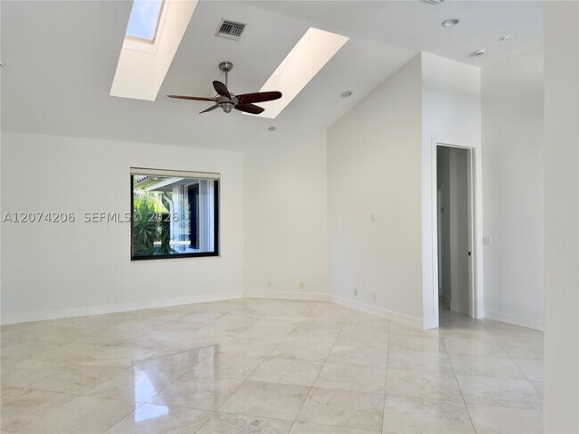Building Photo - 2880 Windmill Ranch Rd