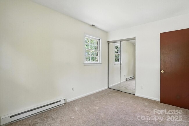 Building Photo - 701 Gaywood Dr
