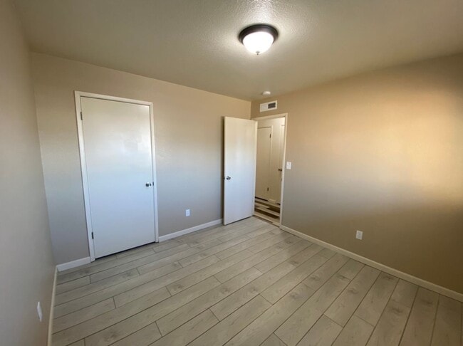 Building Photo - 3 bedroom single story located in an estab...