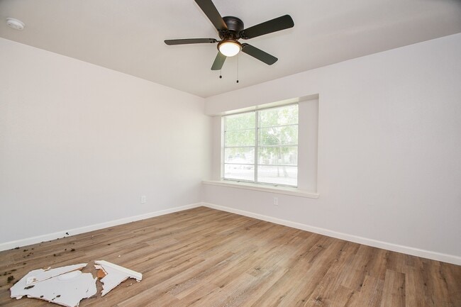 Building Photo - 5709 Arthington Ave