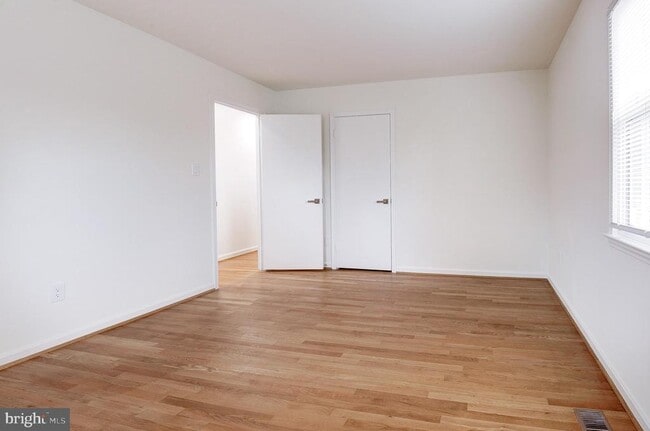 Building Photo - 9704 Hall Rd