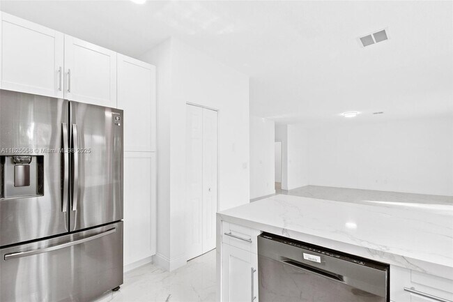 Building Photo - 15842 SW 14th St