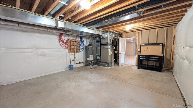 Building Photo - 2795 Stonewall Heights