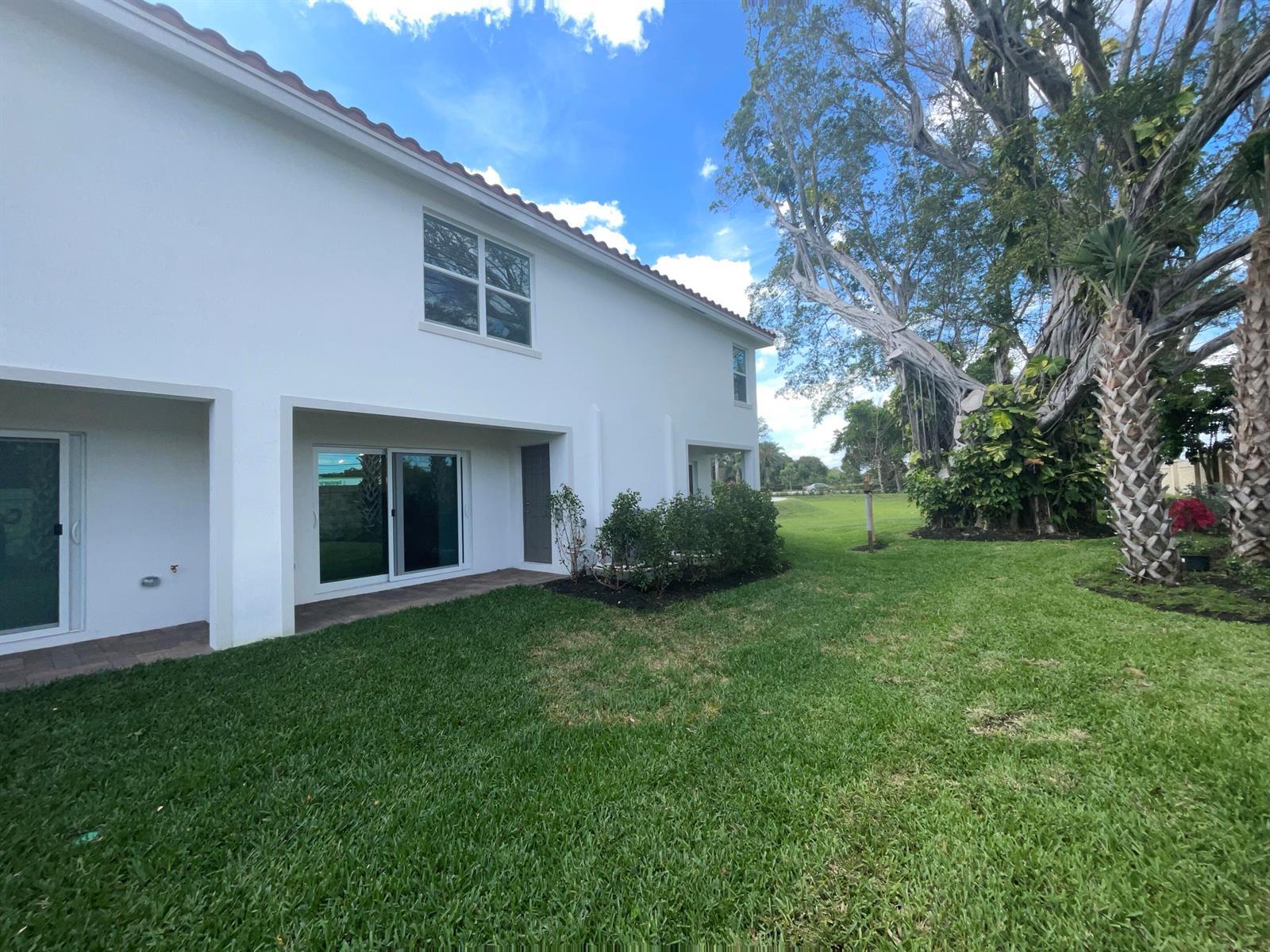 Building Photo - 6907 Broadwater Ln
