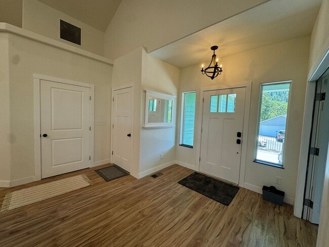 Building Photo - New Construction 4 Bedroom Home with Views