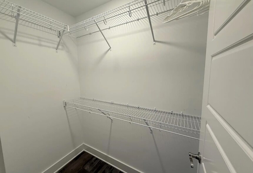 Master Closet - 34 Zentry Pl