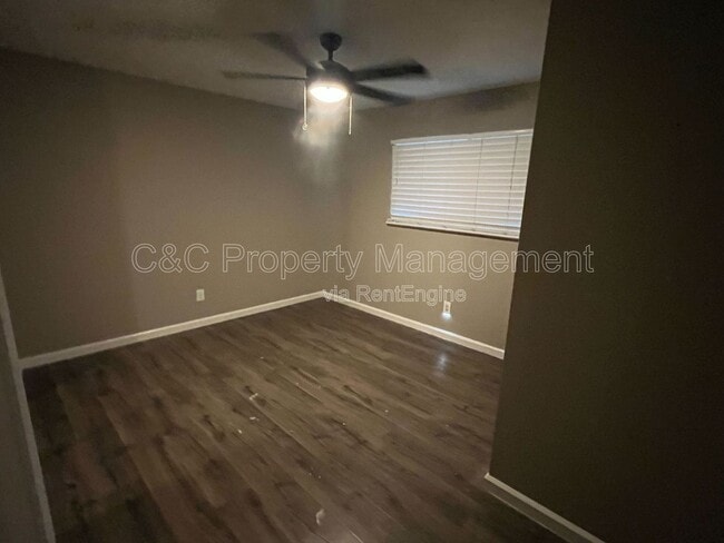 Building Photo - 212 Derecho Way