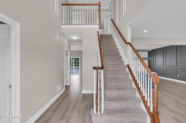 Building Photo - 12 Wintergreen Ct