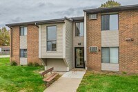 Building Photo - 1220 Hardin Dr