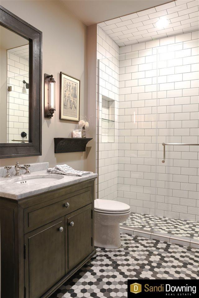 Building Photo - 1308 Jackson St