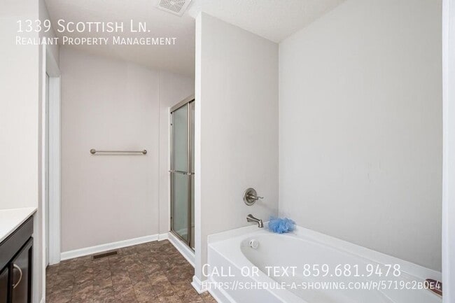 Building Photo - 1339 Scottish Ln