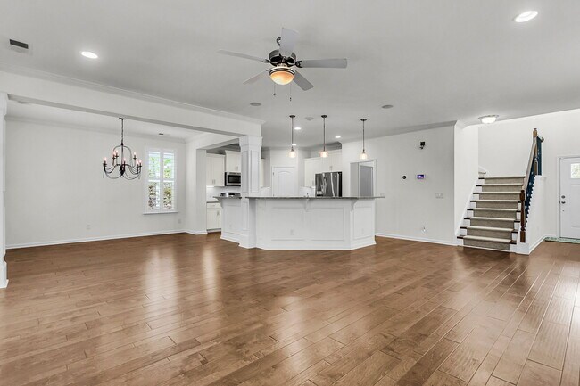 Building Photo - 4 Bed 3 Bath on Tepal - NEW
