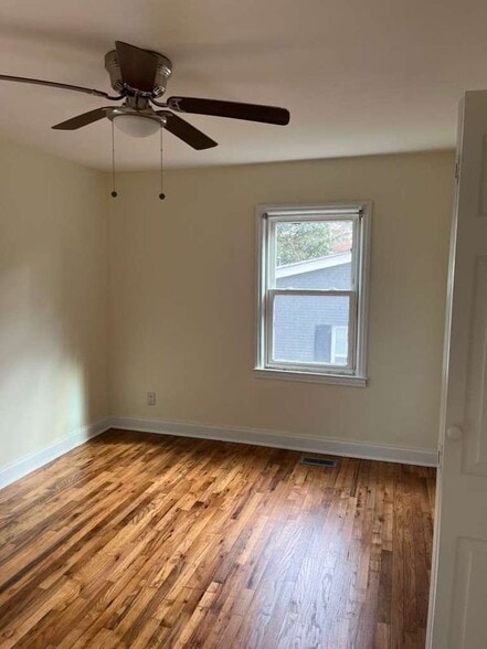 Building Photo - 2181 Gordon Cir