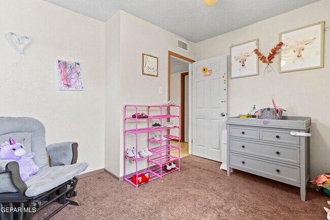 Building Photo - 5113 Jerry Dr
