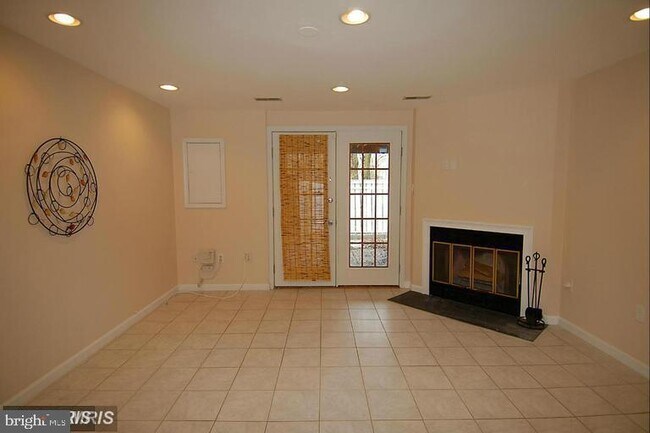 Building Photo - 11906 Fieldthorn Ct