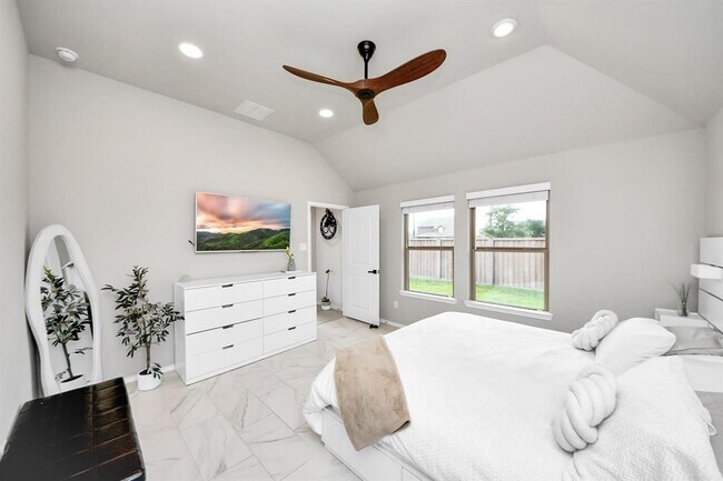 Building Photo - 20202 Windcrest Colony Trail