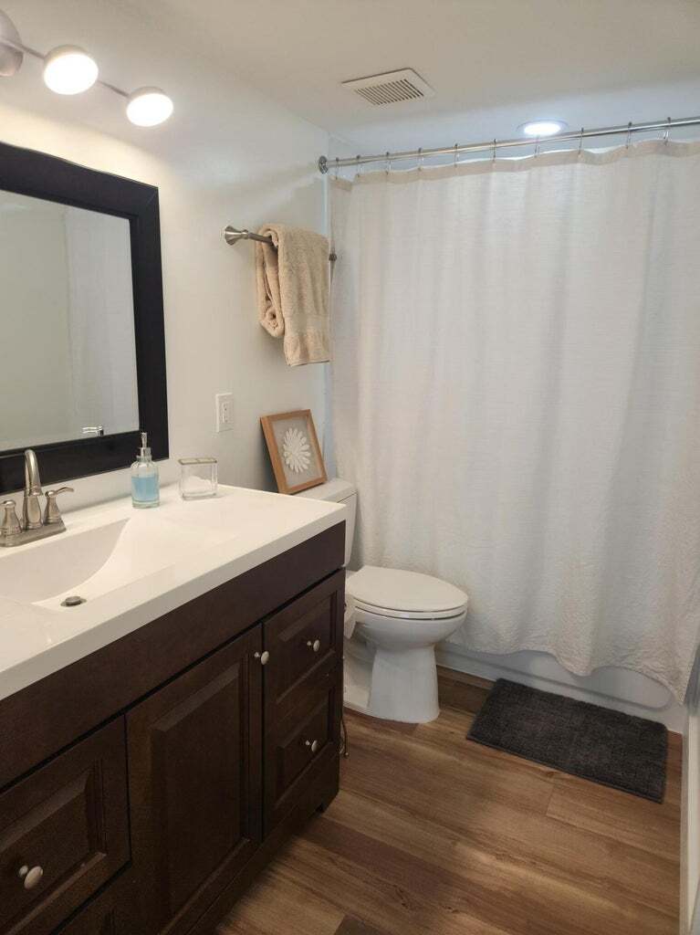 Building Photo - 825 Egret Cir