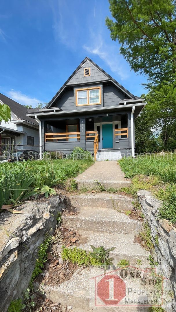 Building Photo - Charming 3-bedroom, 2-bath home in Kansas ...