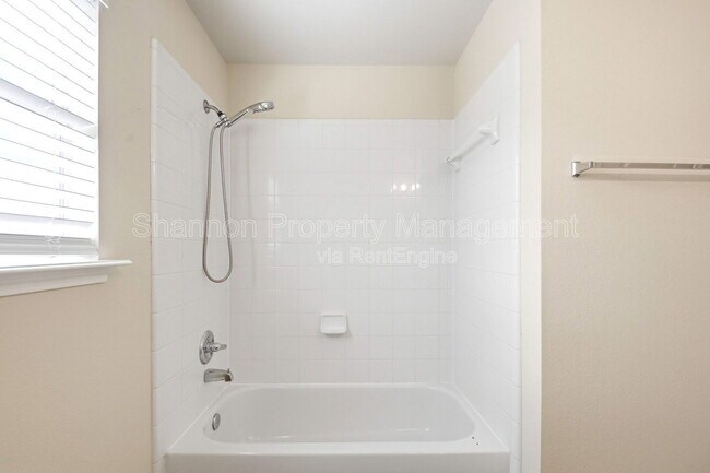 Building Photo - 526 Remington Lodge Ct