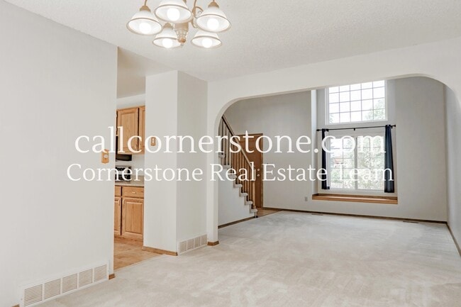 Building Photo - 6385 Shirecliff Dr